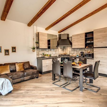 Chez Marie' - Modern Apartment In Countryside Sorrento Kültér fotó